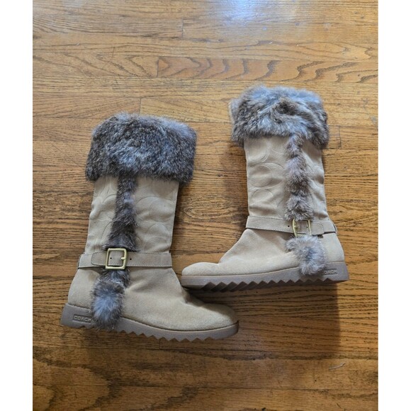 Coach Deeann Signature Embossed Suede Rabbit Fur Trim Women 8B Boots - Picture 1 of 9